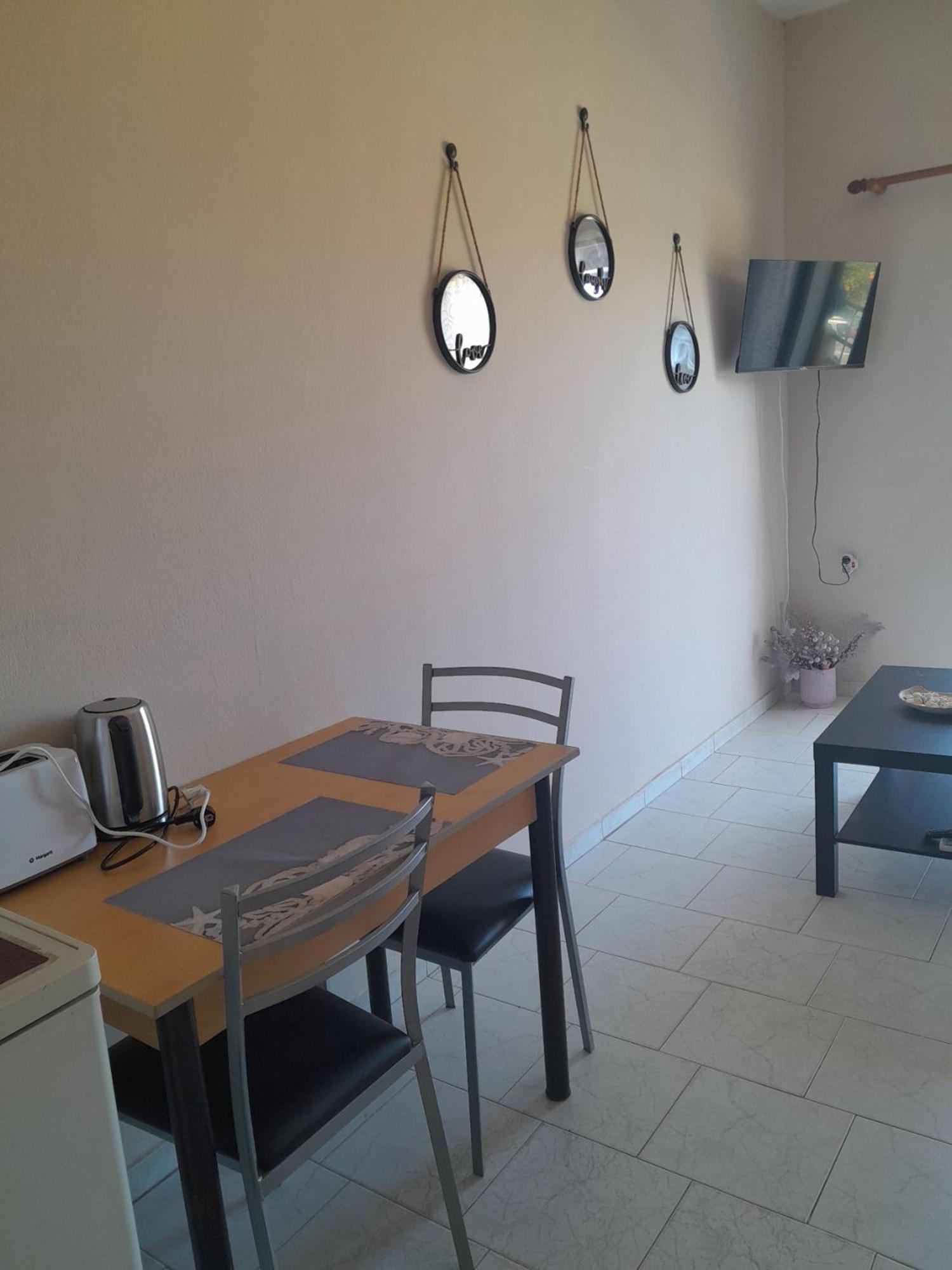 Sun Beach Apartments In Chania 09 11 Exterior photo